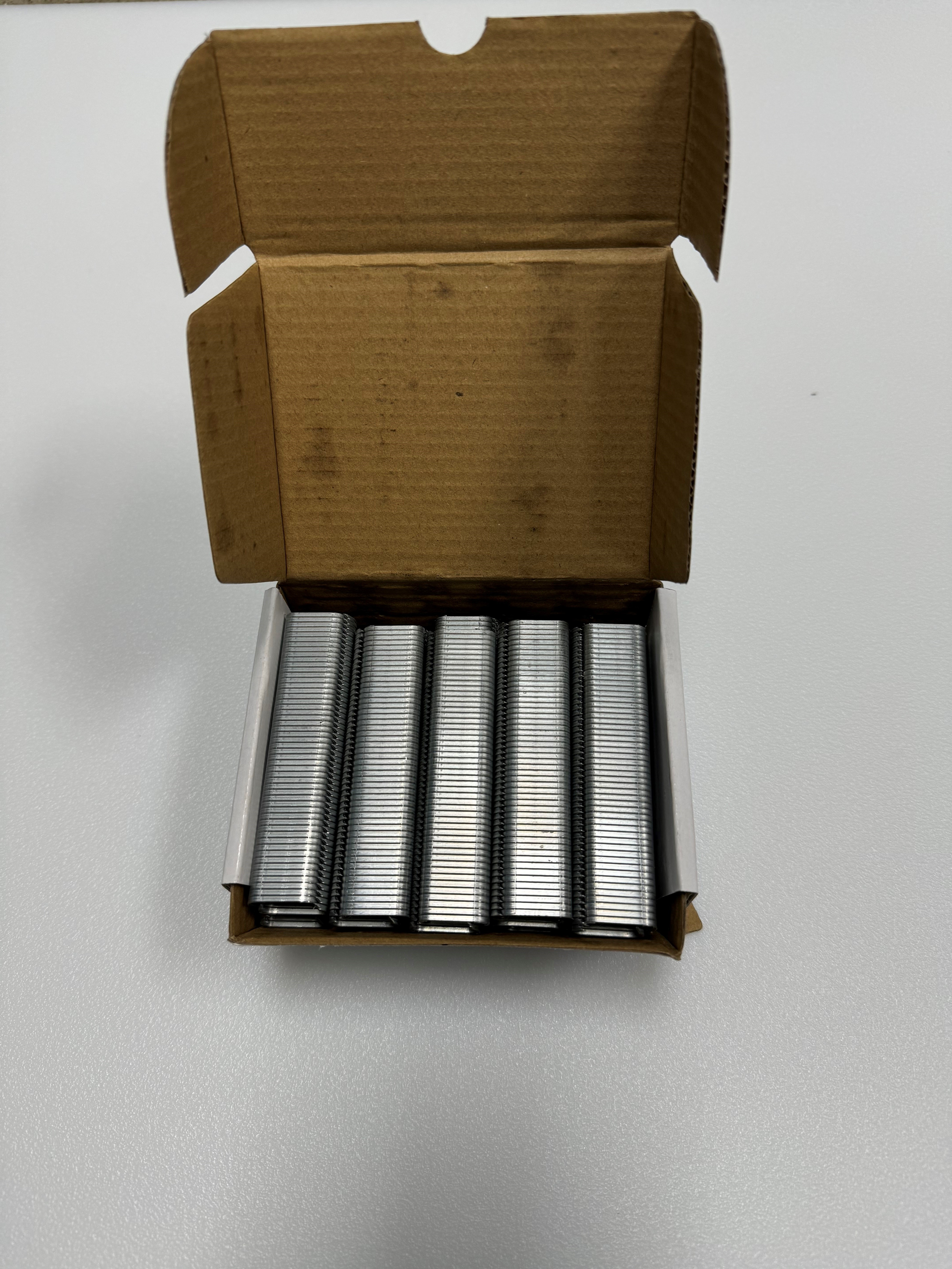 2500 Staples for Automatic Hog Ring Pliers